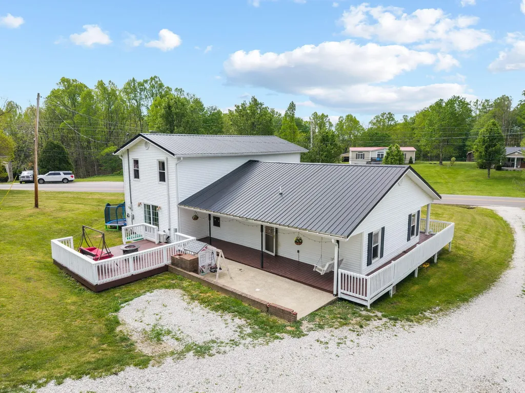 1680 Ky-715 Rogers KY 41365