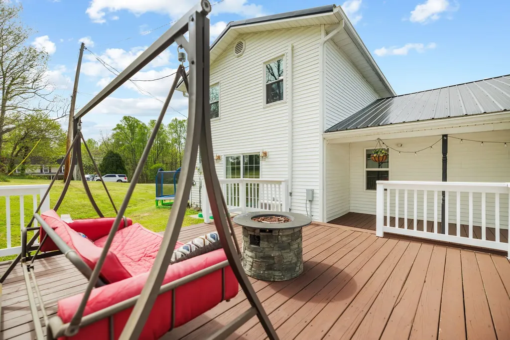 1680 Ky-715 Rogers KY 41365