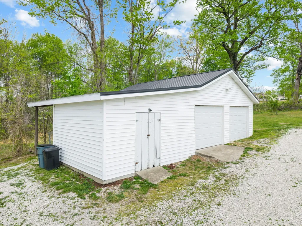 1680 Ky-715 Rogers KY 41365