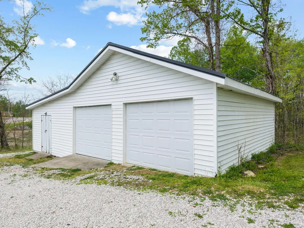 1680 Ky-715 Rogers KY 41365