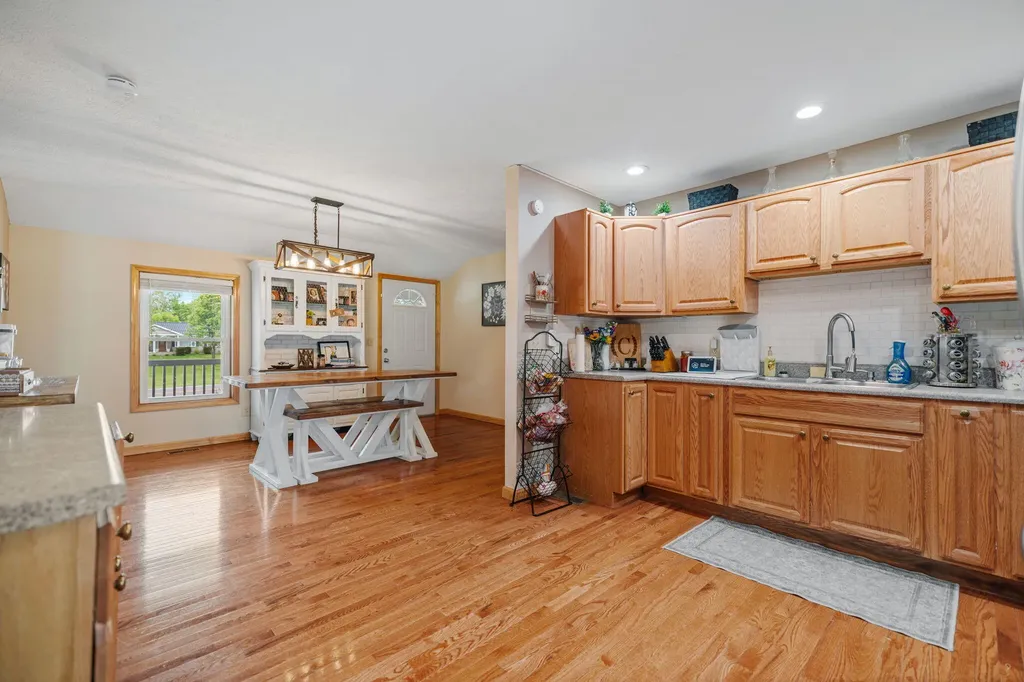 1680 Ky-715 Rogers KY 41365