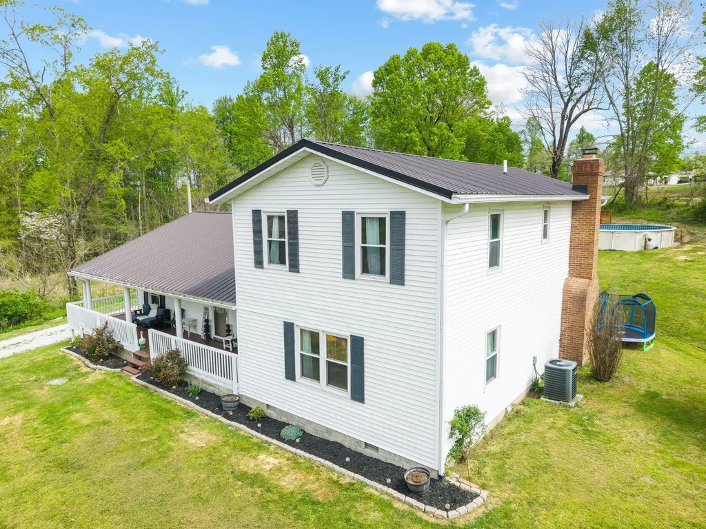 1680 Ky-715 Rogers KY 41365