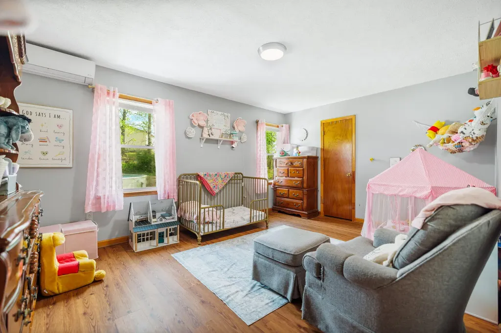 1680 Ky-715 Rogers KY 41365