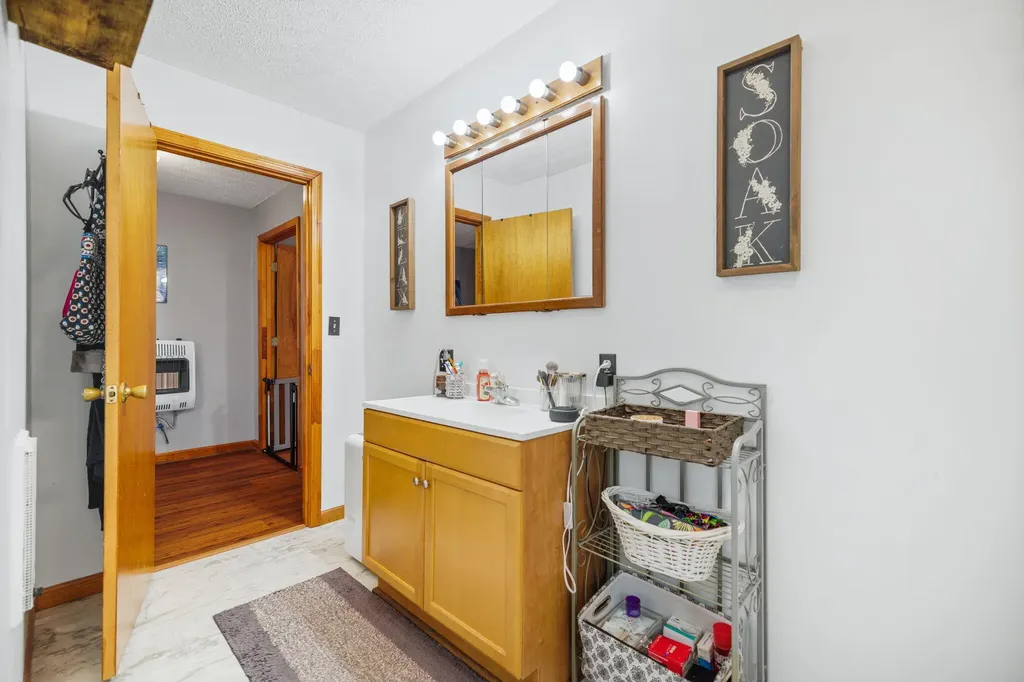 1680 Ky-715 Rogers KY 41365