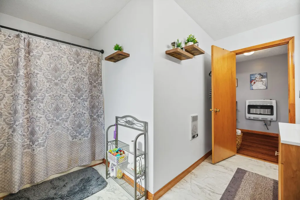 1680 Ky-715 Rogers KY 41365
