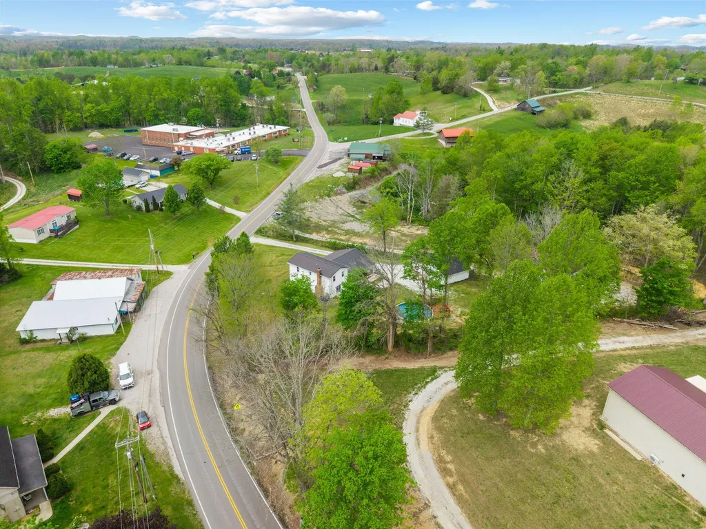 1680 Ky-715 Rogers KY 41365