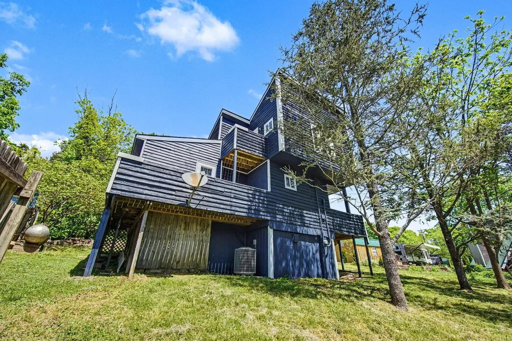 34 Circle Way Lancaster KY 40444