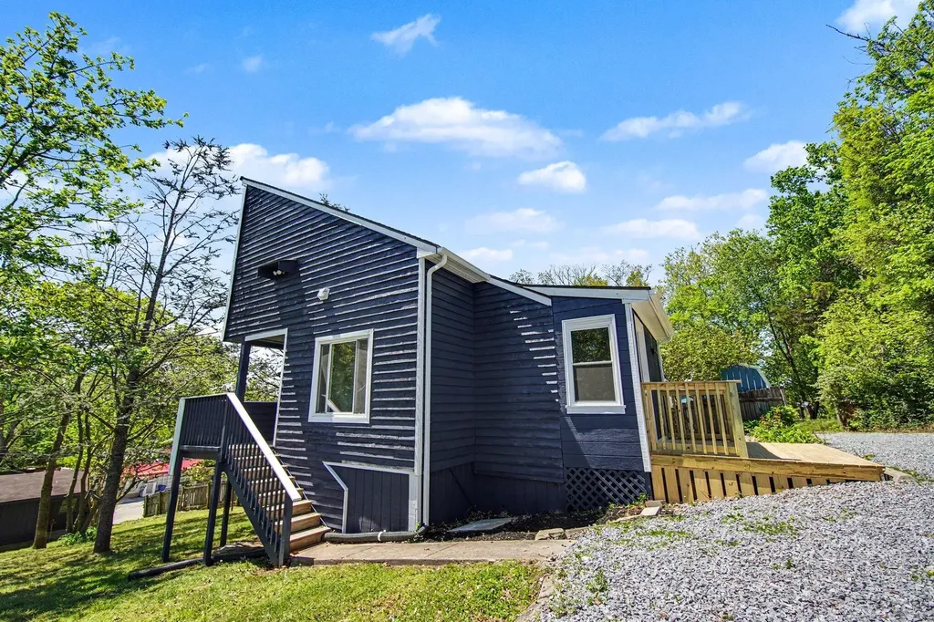 34 Circle Way Lancaster KY 40444