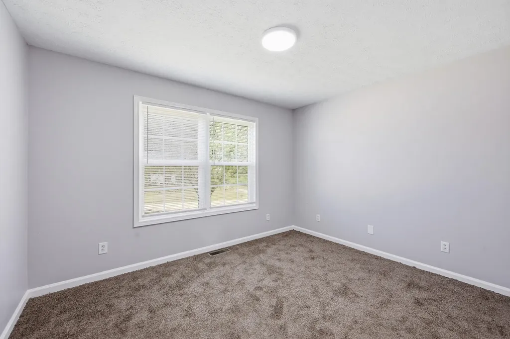 480 Haddix Street Harrodsburg KY 40330