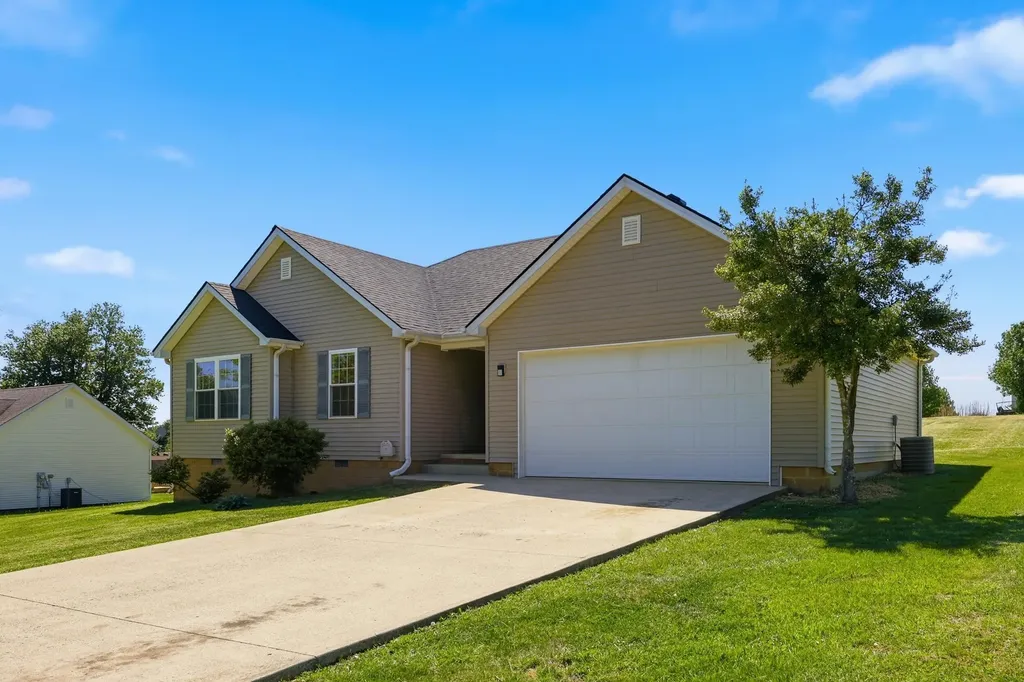 480 Haddix Street Harrodsburg KY 40330