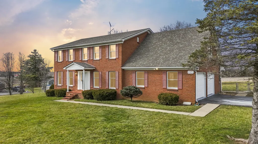 209 Oregon Road Salvisa KY 40372