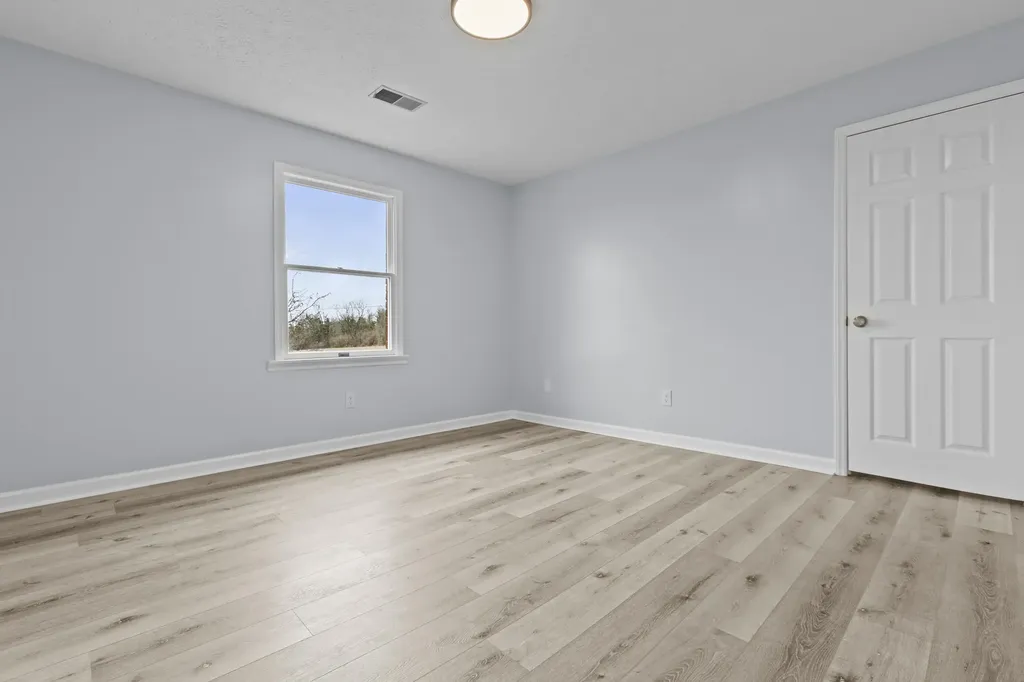 209 Oregon Road Salvisa KY 40372