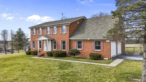 209 Oregon Road Salvisa KY 40372