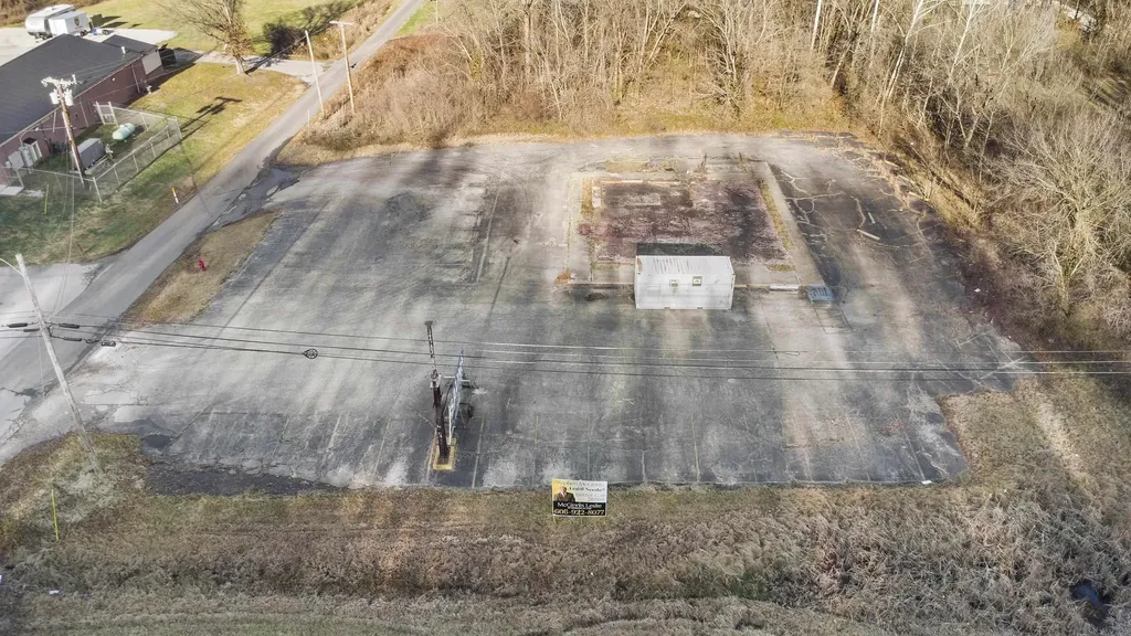 1821 Ashland Road Greenup KY 41144