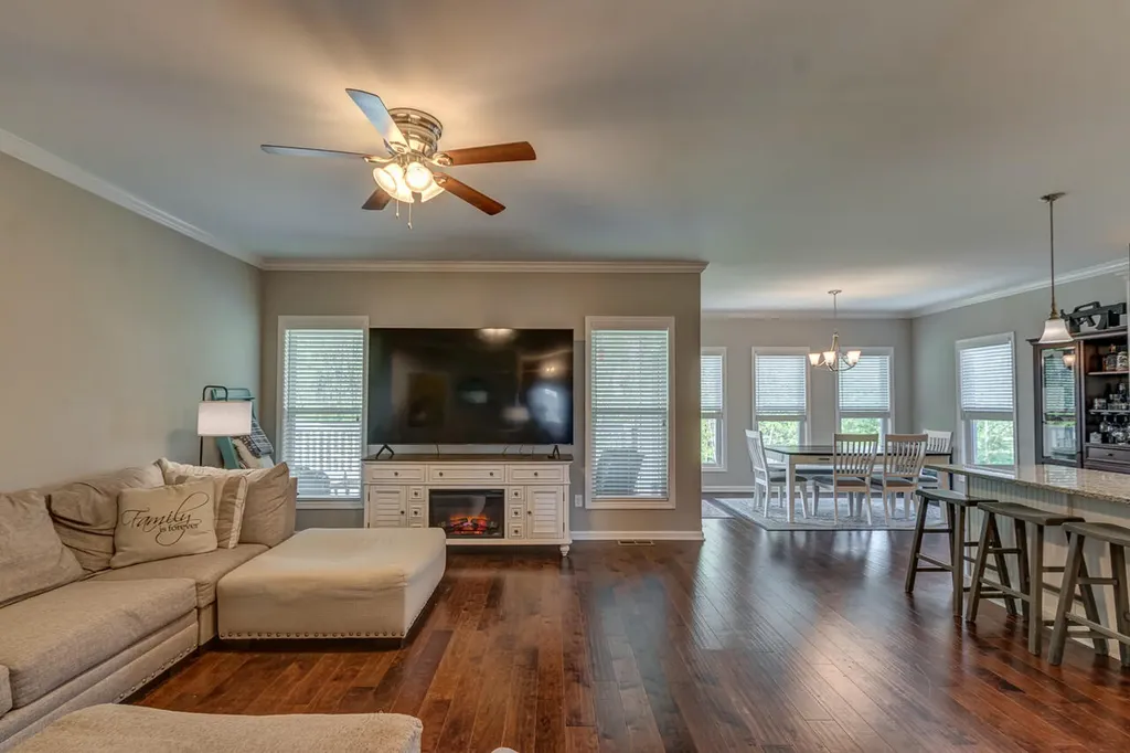 103 Windsong Way Georgetown KY 40324