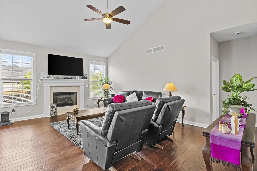 2009 Haddrell Cove Lexington KY 40509