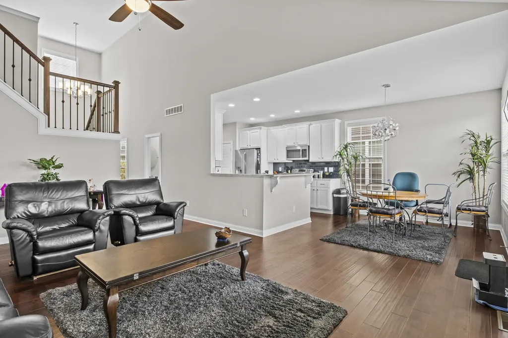 2009 Haddrell Cove Lexington KY 40509