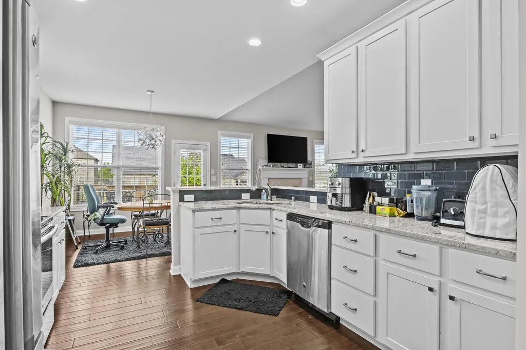2009 Haddrell Cove Lexington KY 40509