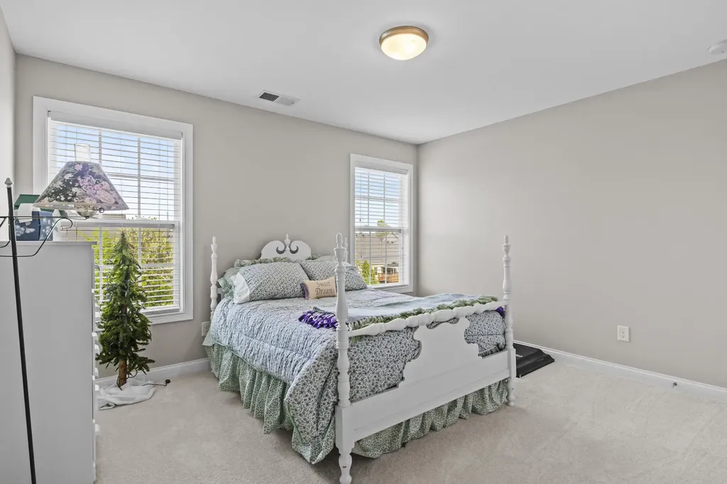 2009 Haddrell Cove Lexington KY 40509