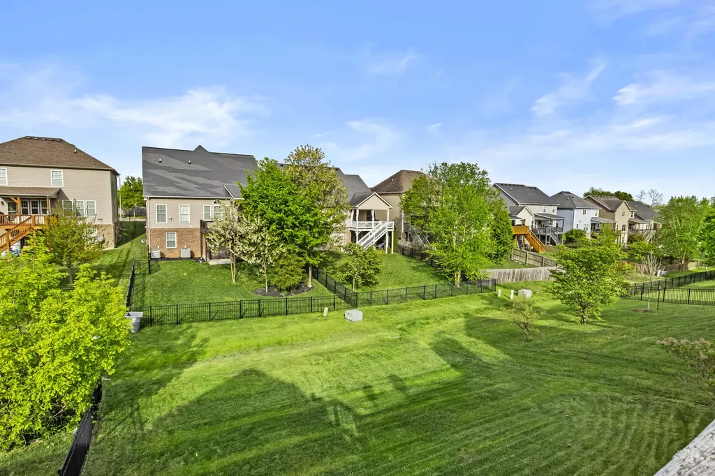 2009 Haddrell Cove Lexington KY 40509