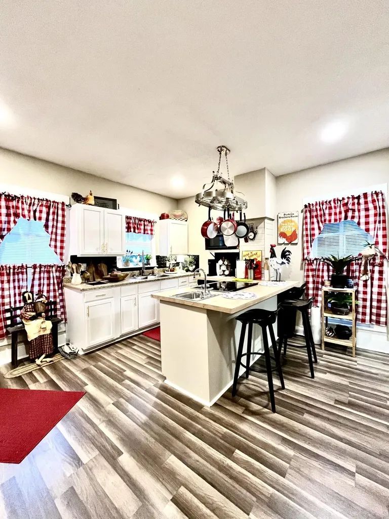 828 E Main Street Stanford KY 40484