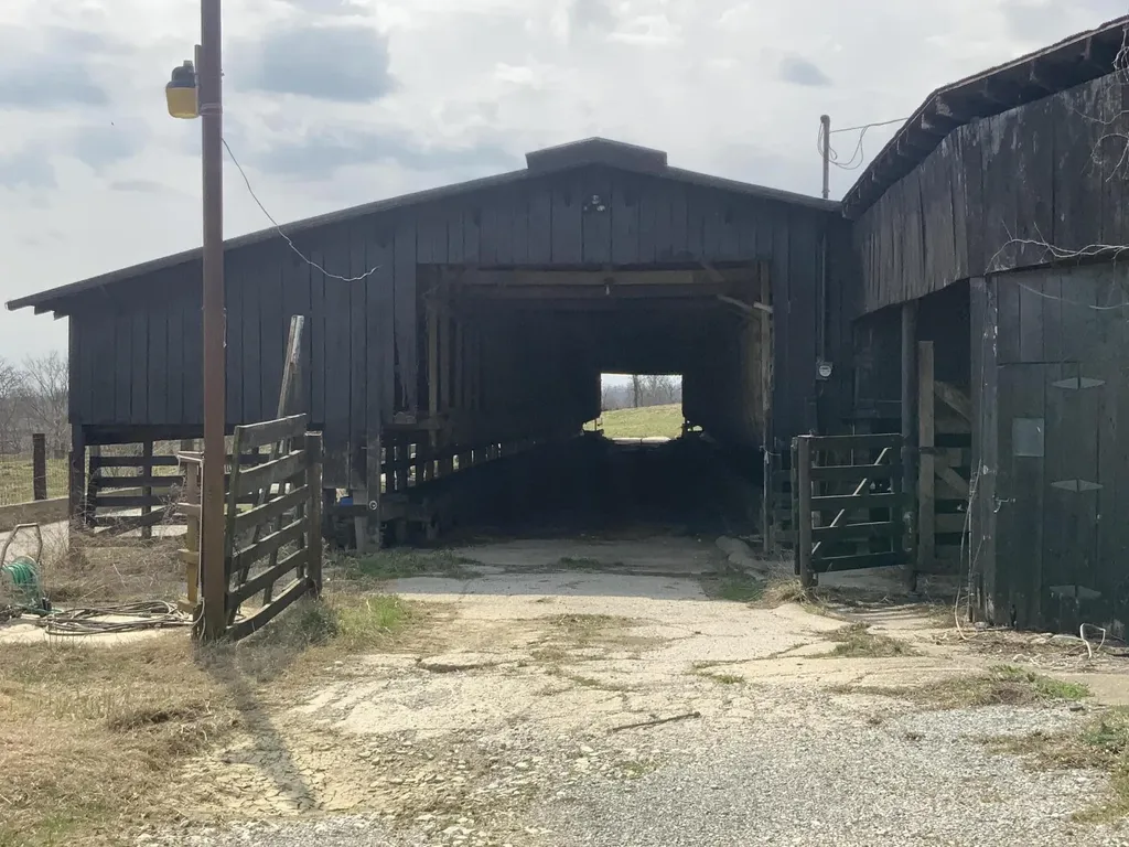 1931 Mill Creek Pike Lawrenceburg KY 40342