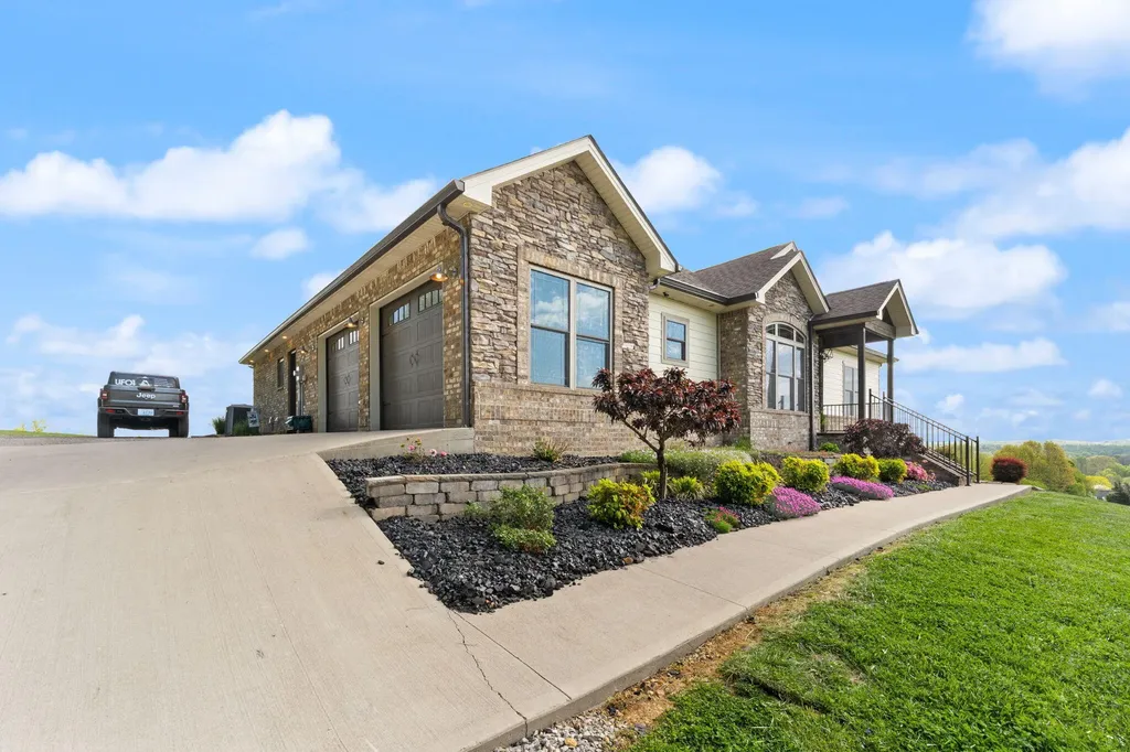 218 Gladstone Wesley Road Science Hill KY 42553
