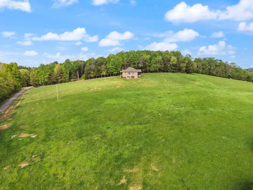 218 Gladstone Wesley Road Science Hill KY 42553