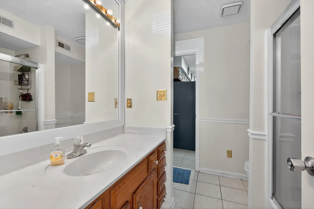 1648 Crossen Way Lexington KY 40515