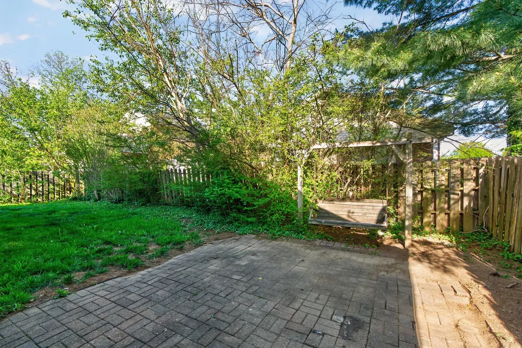 1648 Crossen Way Lexington KY 40515