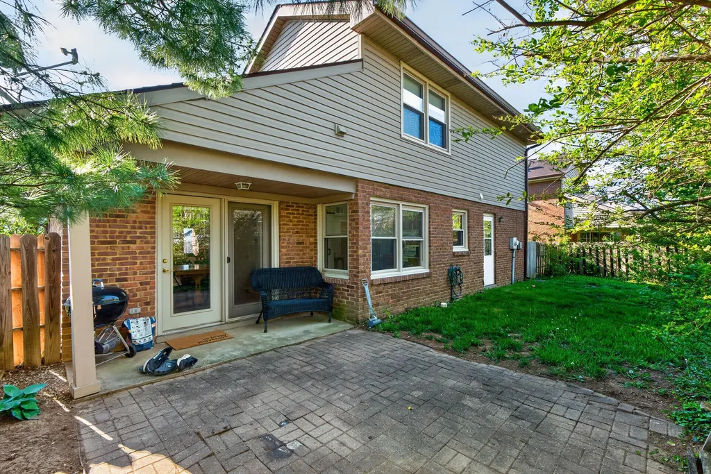 1648 Crossen Way Lexington KY 40515