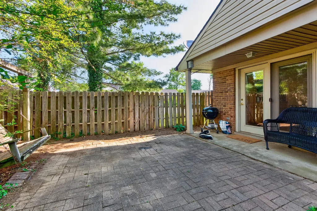 1648 Crossen Way Lexington KY 40515