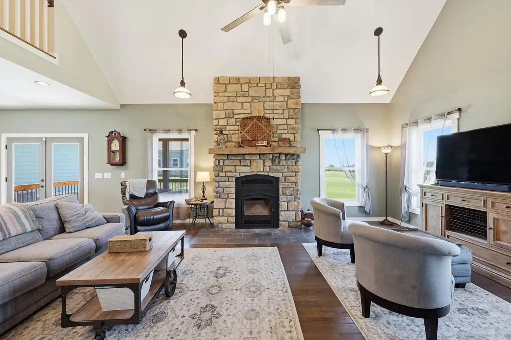 100 Collins Risk Road Georgetown KY 40324
