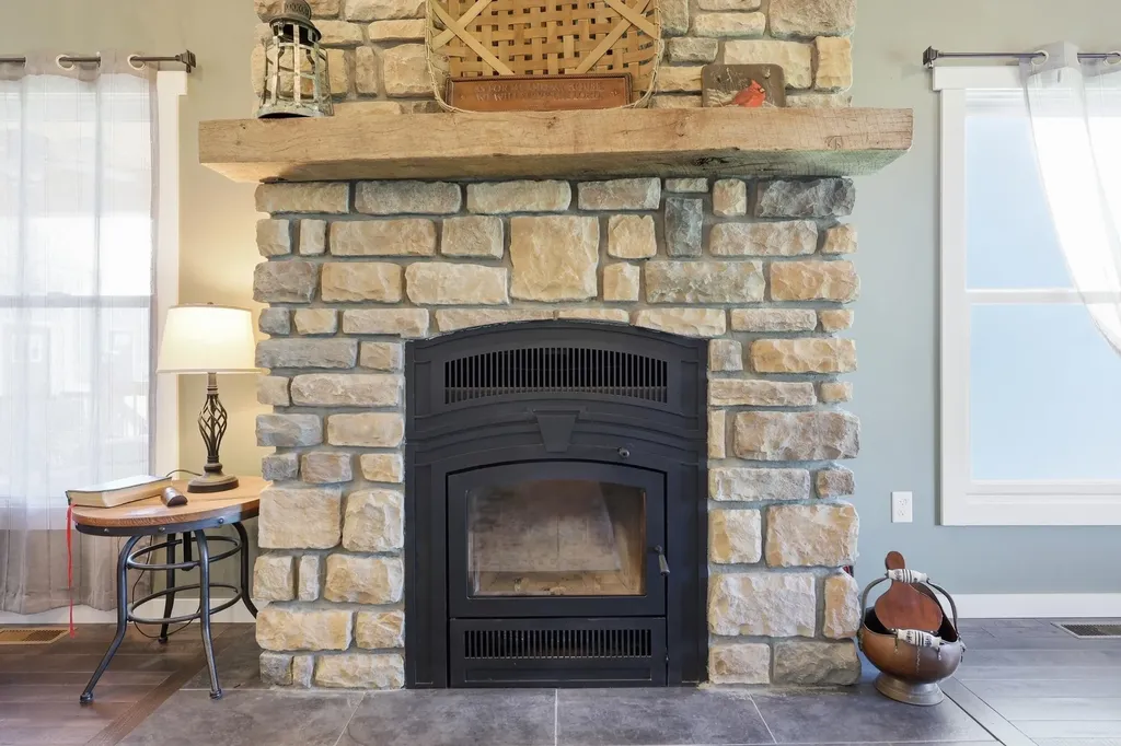 100 Collins Risk Road Georgetown KY 40324