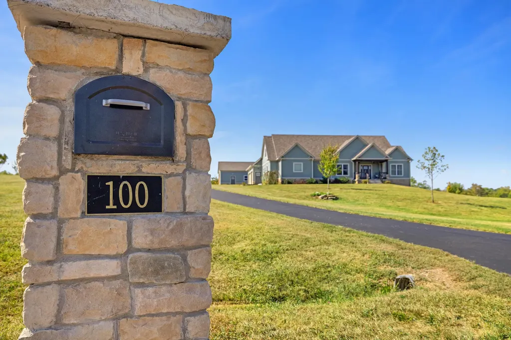 100 Collins Risk Road Georgetown KY 40324