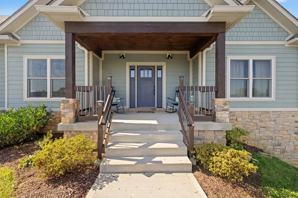 100 Collins Risk Road Georgetown KY 40324