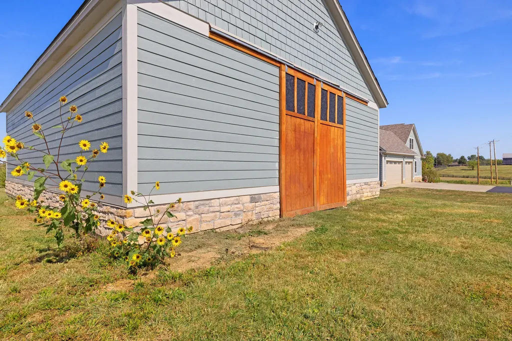 100 Collins Risk Road Georgetown KY 40324