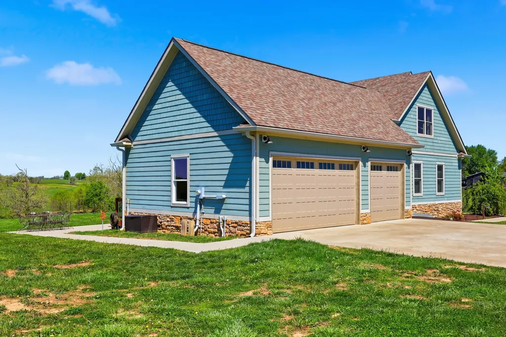 100 Collins Risk Road Georgetown KY 40324