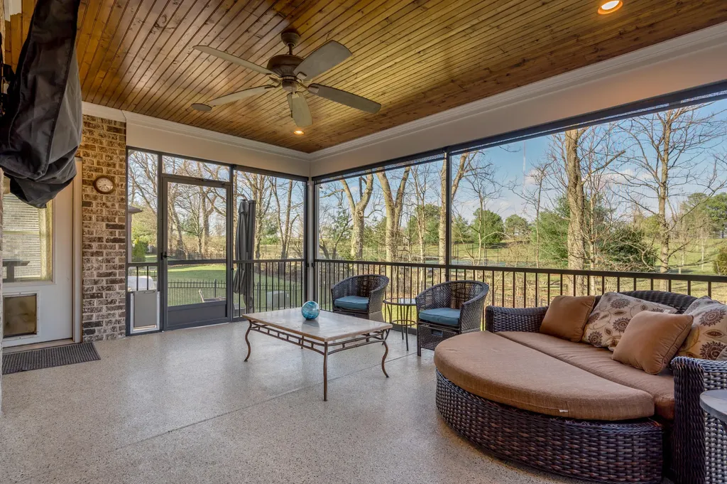 2945 Blackford Parkway Lexington KY 40509