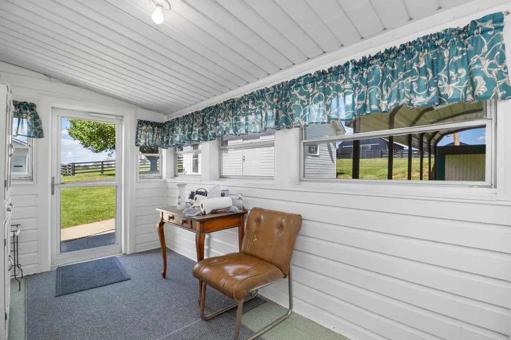 7409 Highway 490 East Bernstadt KY 40729