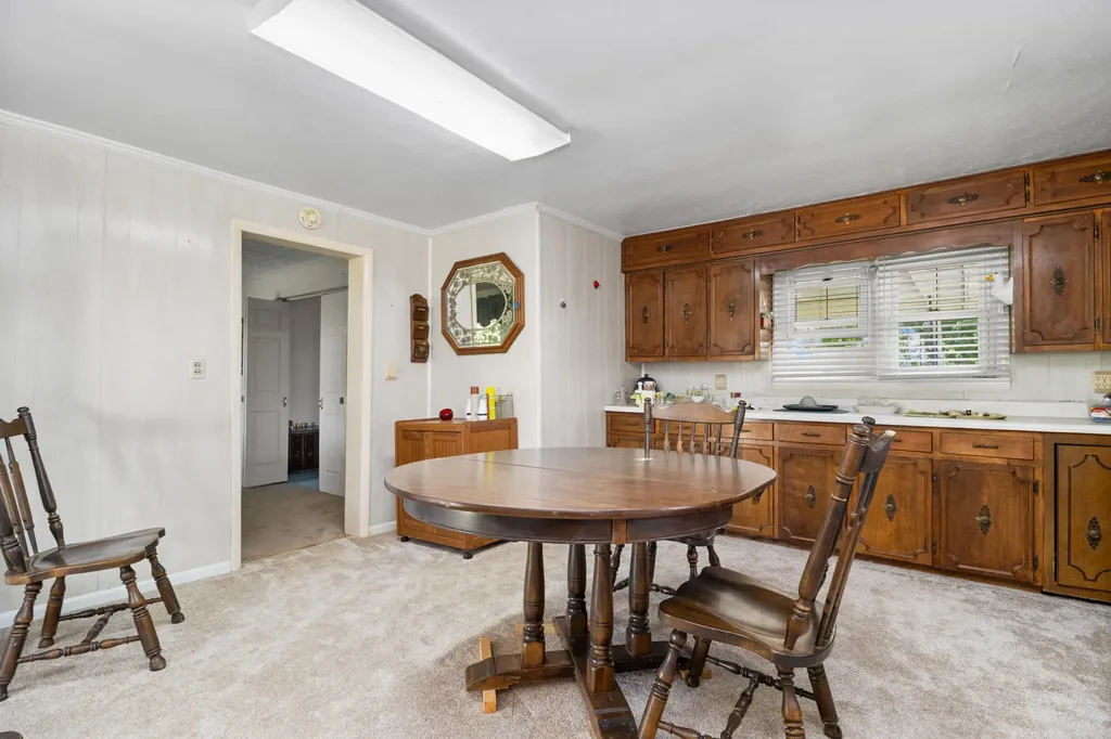 7409 Highway 490 East Bernstadt KY 40729