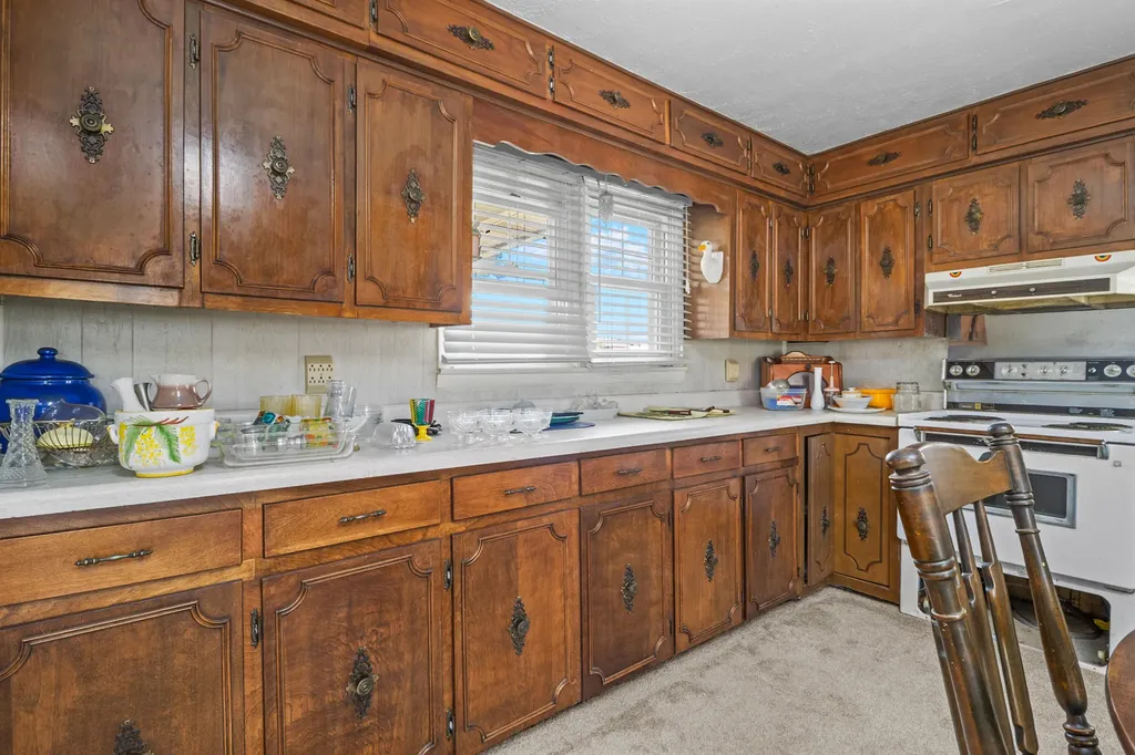 7409 Highway 490 East Bernstadt KY 40729