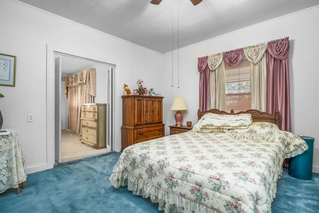 7409 Highway 490 East Bernstadt KY 40729