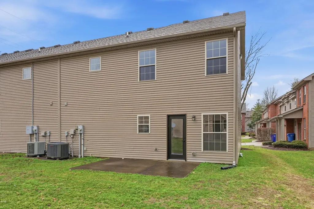 423 Newbury Way Lexington KY 40514