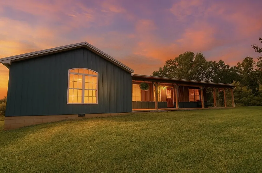 1232 Pleasant Grove Ridge Road Lawrenceburg KY 40342