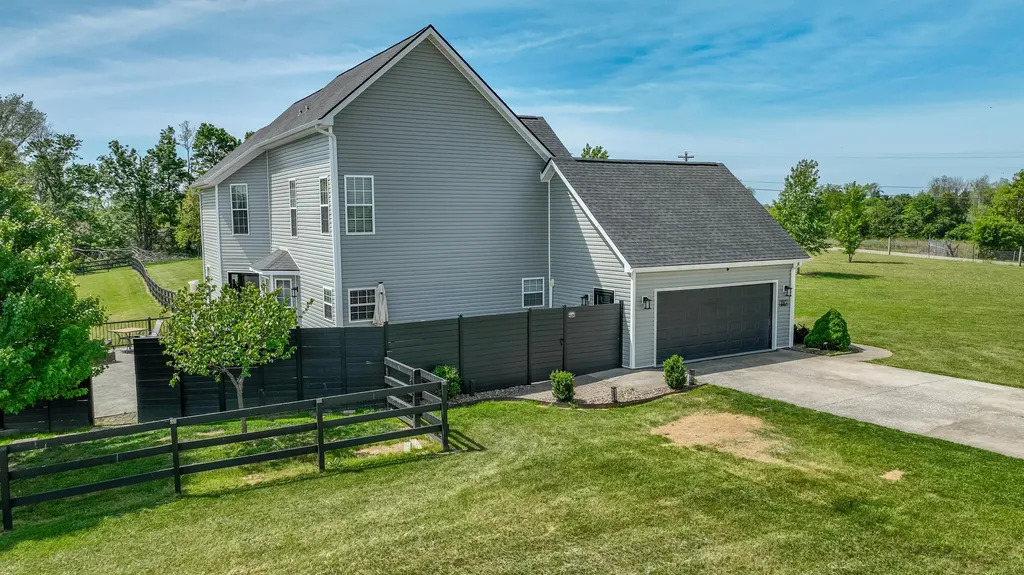 1913 Speedwell Road Richmond KY 40475