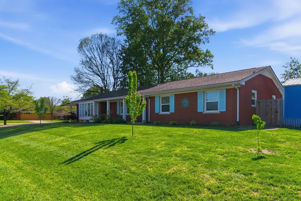 1214 Seneca Trail Frankfort KY 40601