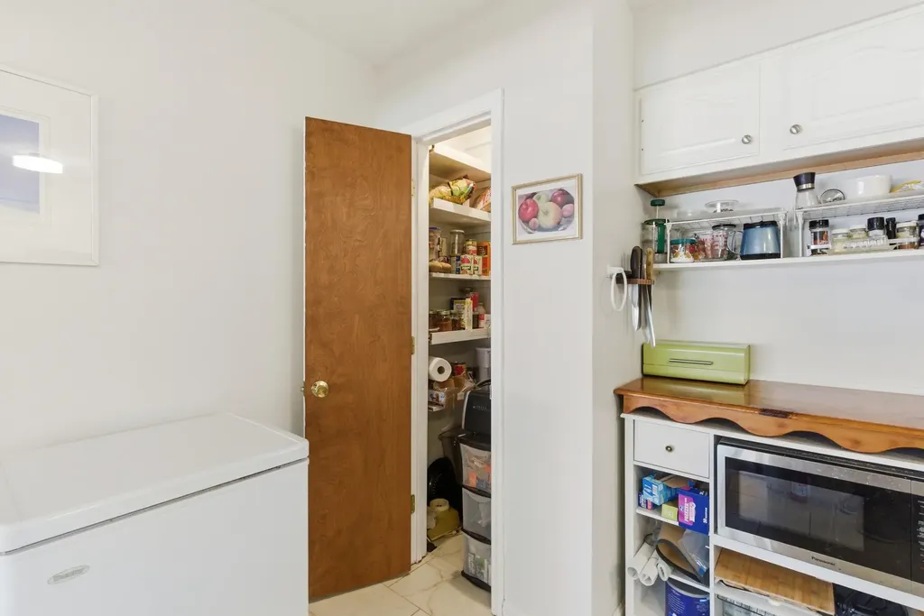 1214 Seneca Trail Frankfort KY 40601