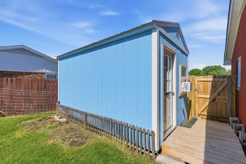 1214 Seneca Trail Frankfort KY 40601