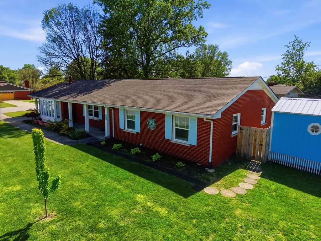 1214 Seneca Trail Frankfort KY 40601